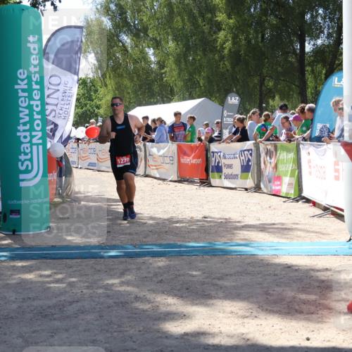 07.09.2025 - 19. Norderstedt Triathlon Zöllner http://msf.ph/oto/8788479 07.09.2025 13:44:02 Ziel 1270 meine-sportfotos.de