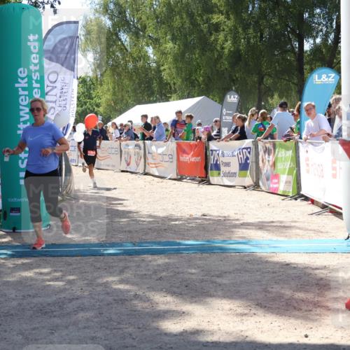 07.09.2025 - 19. Norderstedt Triathlon Zöllner http://msf.ph/oto/8788494 07.09.2025 13:44:11 Ziel 853, 1354 meine-sportfotos.de