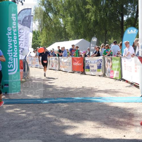 07.09.2025 - 19. Norderstedt Triathlon Zöllner http://msf.ph/oto/8788498 07.09.2025 13:44:11 Ziel 853, 1354 meine-sportfotos.de