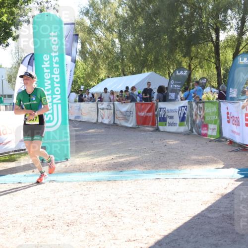 07.09.2025 - 19. Norderstedt Triathlon Zöllner http://msf.ph/oto/8788502 07.09.2025 16:09:39 Ziel 1507 meine-sportfotos.de