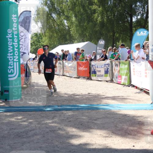 07.09.2025 - 19. Norderstedt Triathlon Zöllner http://msf.ph/oto/8788516 07.09.2025 13:44:13 Ziel 853, 1354 meine-sportfotos.de
