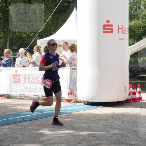 07.09.2025 - 19. Norderstedt Triathlon Zöllner http://msf.ph/oto/8788517 07.09.2025 13:48:26 Ziel 311, 352, 777, 799 meine-sportfotos.de