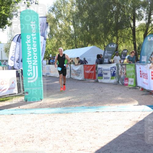 07.09.2025 - 19. Norderstedt Triathlon Zöllner http://msf.ph/oto/8788526 07.09.2025 16:09:50 Ziel 391 meine-sportfotos.de