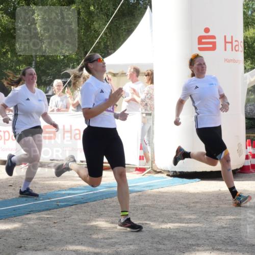 07.09.2025 - 19. Norderstedt Triathlon Zöllner http://msf.ph/oto/8788532 07.09.2025 13:48:29 Ziel 352, 799 meine-sportfotos.de