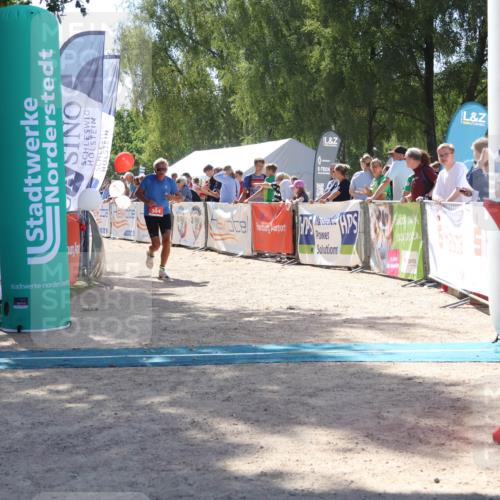 07.09.2025 - 19. Norderstedt Triathlon Zöllner http://msf.ph/oto/8788539 07.09.2025 13:44:42 Ziel 304 meine-sportfotos.de