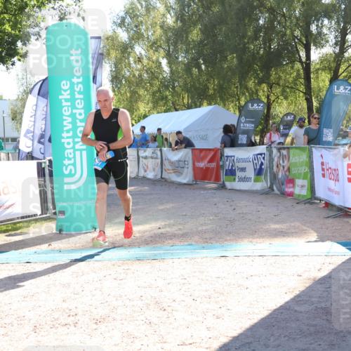 07.09.2025 - 19. Norderstedt Triathlon Zöllner http://msf.ph/oto/8788540 07.09.2025 16:09:51 Ziel 391 meine-sportfotos.de