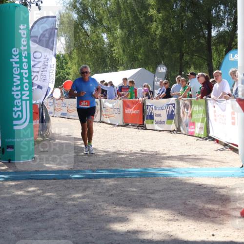 07.09.2025 - 19. Norderstedt Triathlon Zöllner http://msf.ph/oto/8788557 07.09.2025 13:44:44 Ziel 304 meine-sportfotos.de