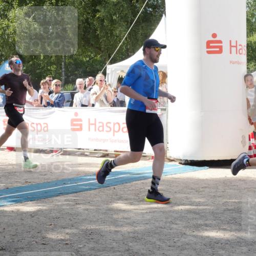 07.09.2025 - 19. Norderstedt Triathlon Zöllner http://msf.ph/oto/8788574 07.09.2025 13:48:49 Ziel 153, 264, 334, 1292, 1344 meine-sportfotos.de