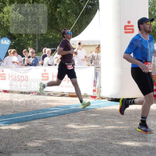 07.09.2025 - 19. Norderstedt Triathlon Zöllner http://msf.ph/oto/8788578 07.09.2025 13:48:50 Ziel 153, 264, 1292, 1344 meine-sportfotos.de