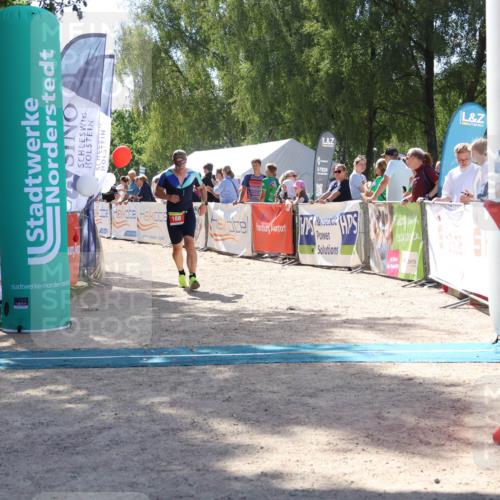 07.09.2025 - 19. Norderstedt Triathlon Zöllner http://msf.ph/oto/8788582 07.09.2025 13:44:52 Ziel 166 meine-sportfotos.de