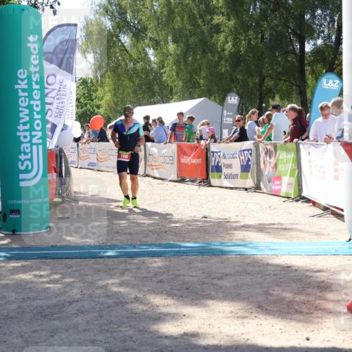 07.09.2025 - 19. Norderstedt Triathlon Zöllner http://msf.ph/oto/8788586 07.09.2025 13:44:52 Ziel 166 meine-sportfotos.de