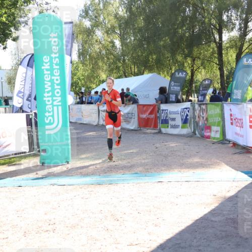 07.09.2025 - 19. Norderstedt Triathlon Zöllner http://msf.ph/oto/8788592 07.09.2025 16:10:28 Ziel 1404 meine-sportfotos.de