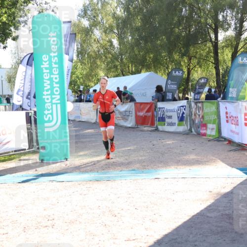 07.09.2025 - 19. Norderstedt Triathlon Zöllner http://msf.ph/oto/8788596 07.09.2025 16:10:28 Ziel 1404 meine-sportfotos.de