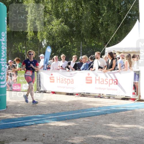 07.09.2025 - 19. Norderstedt Triathlon Zöllner http://msf.ph/oto/8788605 07.09.2025 13:49:58 Ziel 855 meine-sportfotos.de