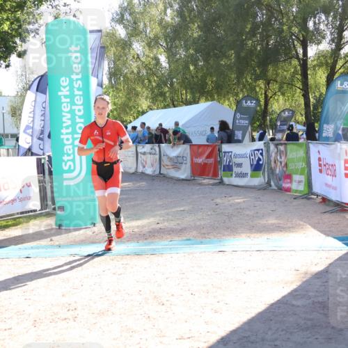 07.09.2025 - 19. Norderstedt Triathlon Zöllner http://msf.ph/oto/8788610 07.09.2025 16:10:29 Ziel 1404 meine-sportfotos.de