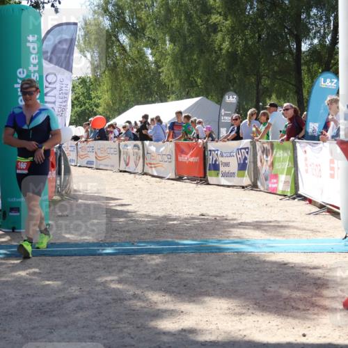 07.09.2025 - 19. Norderstedt Triathlon Zöllner http://msf.ph/oto/8788612 07.09.2025 13:44:55 Ziel 166 meine-sportfotos.de