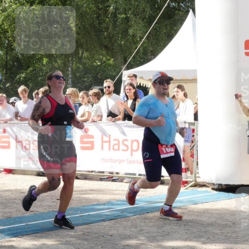 07.09.2025 - 19. Norderstedt Triathlon Zöllner http://msf.ph/oto/8788635 07.09.2025 13:50:51 Ziel 160, 747, 1477 meine-sportfotos.de