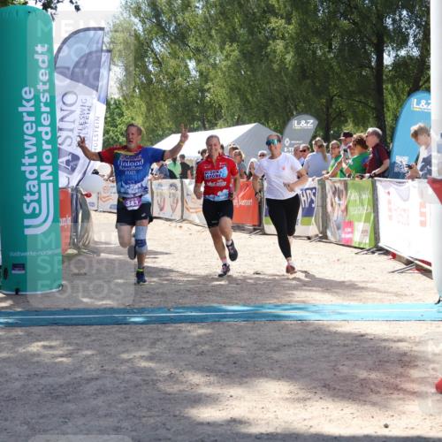 07.09.2025 - 19. Norderstedt Triathlon Zöllner http://msf.ph/oto/8788674 07.09.2025 13:45:39 Ziel 343 meine-sportfotos.de
