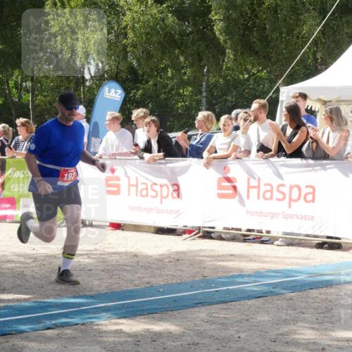 07.09.2025 - 19. Norderstedt Triathlon Zöllner http://msf.ph/oto/8788702 07.09.2025 13:51:35 Ziel 197, 317 meine-sportfotos.de