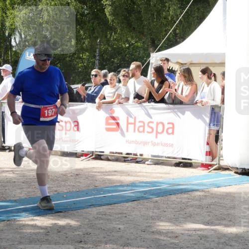 07.09.2025 - 19. Norderstedt Triathlon Zöllner http://msf.ph/oto/8788704 07.09.2025 13:51:36 Ziel 197, 317 meine-sportfotos.de