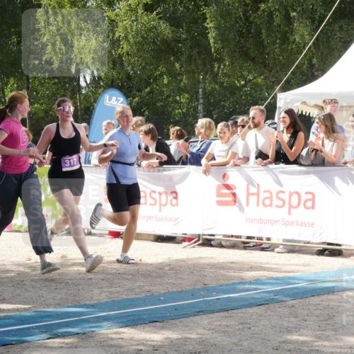 07.09.2025 - 19. Norderstedt Triathlon Zöllner http://msf.ph/oto/8788719 07.09.2025 13:51:38 Ziel 197, 317 meine-sportfotos.de