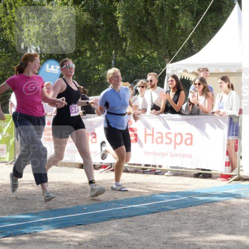 07.09.2025 - 19. Norderstedt Triathlon Zöllner http://msf.ph/oto/8788723 07.09.2025 13:51:39 Ziel 197, 317 meine-sportfotos.de