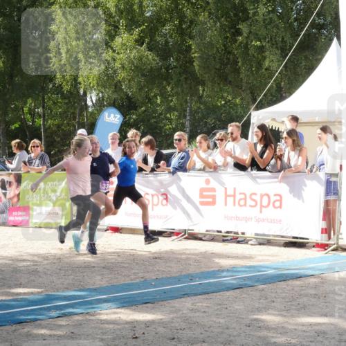 07.09.2025 - 19. Norderstedt Triathlon Zöllner http://msf.ph/oto/8788732 07.09.2025 13:52:05 Ziel 333 meine-sportfotos.de