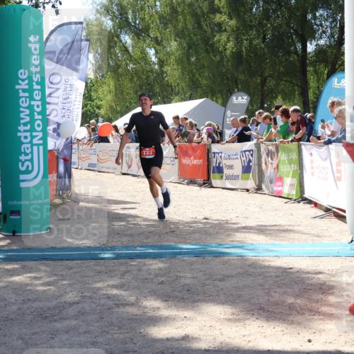 07.09.2025 - 19. Norderstedt Triathlon Zöllner http://msf.ph/oto/8788733 07.09.2025 13:45:59 Ziel 723 meine-sportfotos.de