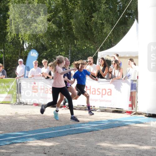 07.09.2025 - 19. Norderstedt Triathlon Zöllner http://msf.ph/oto/8788735 07.09.2025 13:52:05 Ziel 333 meine-sportfotos.de