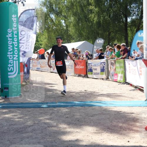 07.09.2025 - 19. Norderstedt Triathlon Zöllner http://msf.ph/oto/8788736 07.09.2025 13:45:59 Ziel 723 meine-sportfotos.de