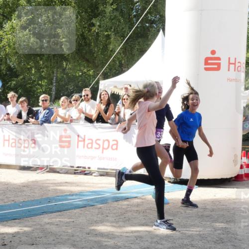 07.09.2025 - 19. Norderstedt Triathlon Zöllner http://msf.ph/oto/8788739 07.09.2025 13:52:06 Ziel 333 meine-sportfotos.de
