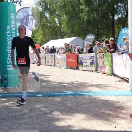 07.09.2025 - 19. Norderstedt Triathlon Zöllner http://msf.ph/oto/8788743 07.09.2025 13:46:00 Ziel 723 meine-sportfotos.de