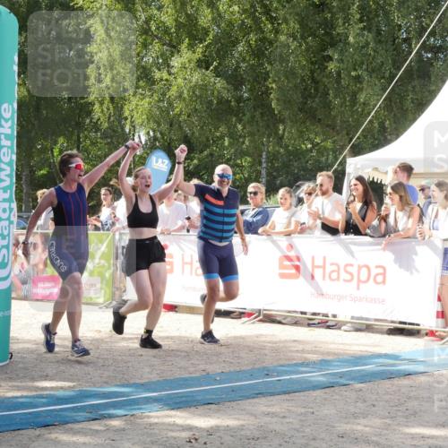 07.09.2025 - 19. Norderstedt Triathlon Zöllner http://msf.ph/oto/8788746 07.09.2025 13:52:14 Ziel 324 meine-sportfotos.de