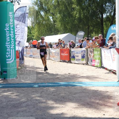 07.09.2025 - 19. Norderstedt Triathlon Zöllner http://msf.ph/oto/8788763 07.09.2025 13:46:05 Ziel 338, 723 meine-sportfotos.de