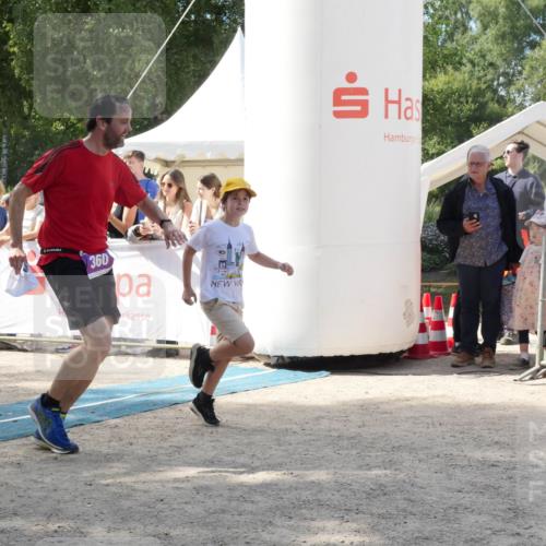 07.09.2025 - 19. Norderstedt Triathlon Zöllner http://msf.ph/oto/8788764 07.09.2025 13:52:53 Ziel 360 meine-sportfotos.de