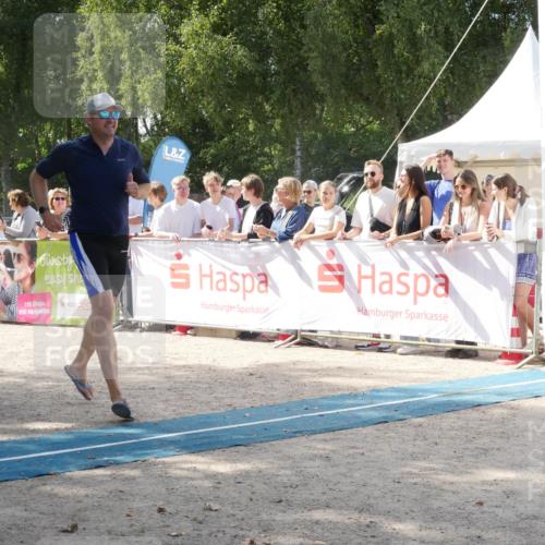 07.09.2025 - 19. Norderstedt Triathlon Zöllner http://msf.ph/oto/8788771 07.09.2025 13:52:56 Ziel 360 meine-sportfotos.de