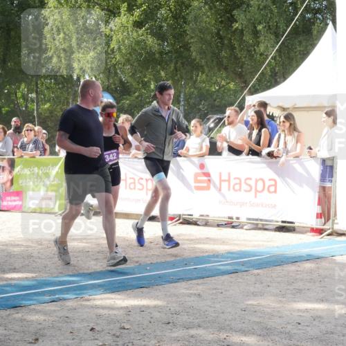 07.09.2025 - 19. Norderstedt Triathlon Zöllner http://msf.ph/oto/8788785 07.09.2025 13:53:03 Ziel 342 meine-sportfotos.de