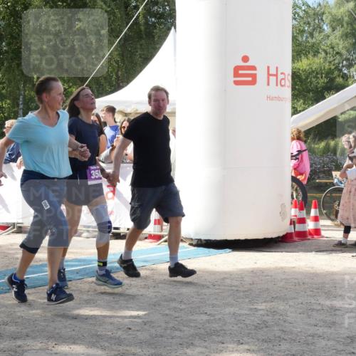 07.09.2025 - 19. Norderstedt Triathlon Zöllner http://msf.ph/oto/8788797 07.09.2025 13:53:36 Ziel 358 meine-sportfotos.de