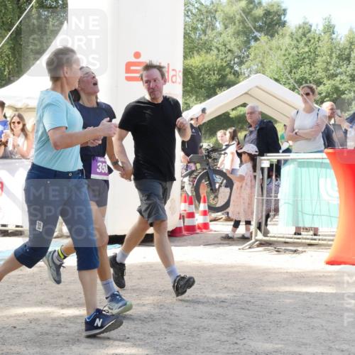 07.09.2025 - 19. Norderstedt Triathlon Zöllner http://msf.ph/oto/8788801 07.09.2025 13:53:37 Ziel 358 meine-sportfotos.de