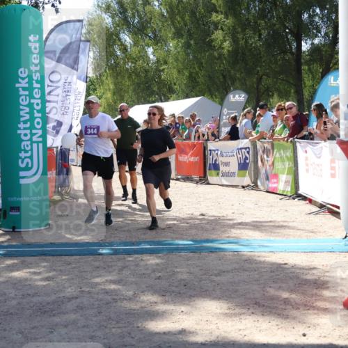 07.09.2025 - 19. Norderstedt Triathlon Zöllner http://msf.ph/oto/8788813 07.09.2025 13:46:18 Ziel 344 meine-sportfotos.de