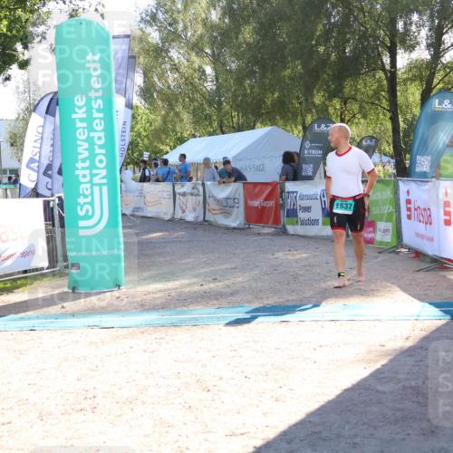 07.09.2025 - 19. Norderstedt Triathlon Zöllner http://msf.ph/oto/8788815 07.09.2025 16:11:35 Ziel 1537 meine-sportfotos.de