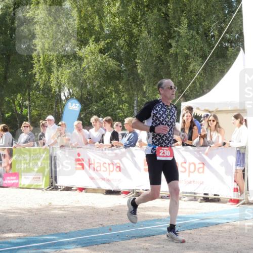 07.09.2025 - 19. Norderstedt Triathlon Zöllner http://msf.ph/oto/8788823 07.09.2025 13:53:53 Ziel 230, 790, 805 meine-sportfotos.de