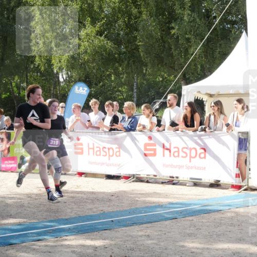07.09.2025 - 19. Norderstedt Triathlon Zöllner http://msf.ph/oto/8788826 07.09.2025 13:54:35 Ziel 319, 1261 meine-sportfotos.de