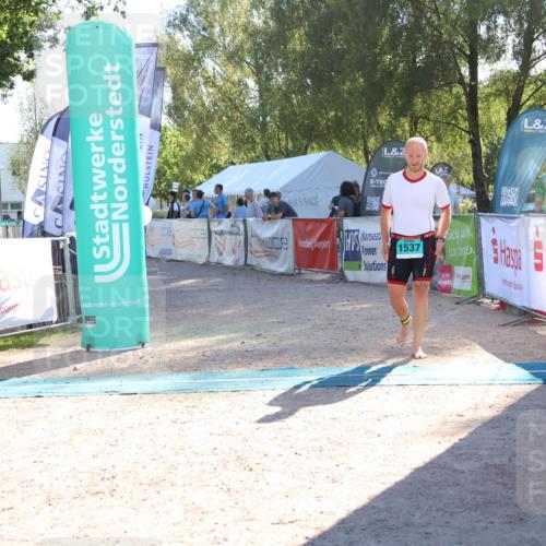 07.09.2025 - 19. Norderstedt Triathlon Zöllner http://msf.ph/oto/8788828 07.09.2025 16:11:36 Ziel 1537 meine-sportfotos.de