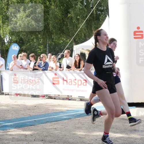 07.09.2025 - 19. Norderstedt Triathlon Zöllner http://msf.ph/oto/8788833 07.09.2025 13:54:36 Ziel 319, 1261 meine-sportfotos.de