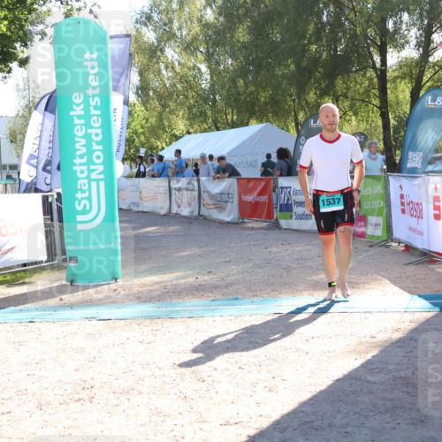 07.09.2025 - 19. Norderstedt Triathlon Zöllner http://msf.ph/oto/8788835 07.09.2025 16:11:37 Ziel 1537 meine-sportfotos.de