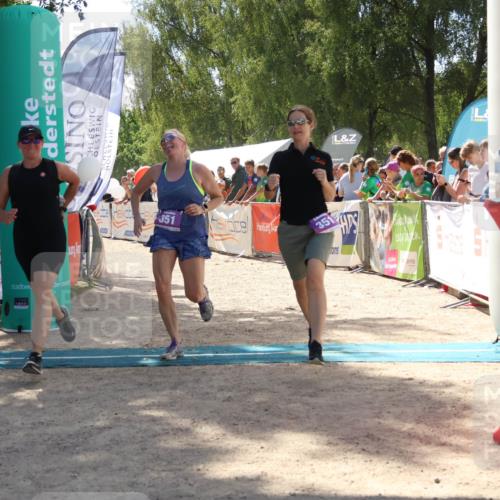 07.09.2025 - 19. Norderstedt Triathlon Zöllner http://msf.ph/oto/8788837 07.09.2025 13:46:37 Ziel 351 meine-sportfotos.de