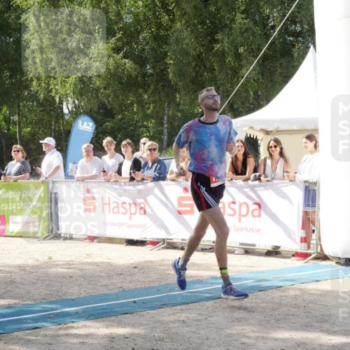 07.09.2025 - 19. Norderstedt Triathlon Zöllner http://msf.ph/oto/8788842 07.09.2025 13:54:38 Ziel 319, 1261 meine-sportfotos.de