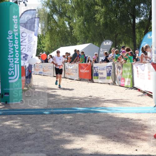 07.09.2025 - 19. Norderstedt Triathlon Zöllner http://msf.ph/oto/8788858 07.09.2025 13:46:44 Ziel 351, 1362 meine-sportfotos.de