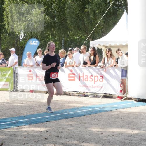 07.09.2025 - 19. Norderstedt Triathlon Zöllner http://msf.ph/oto/8788870 07.09.2025 13:55:14 Ziel 321, 842 meine-sportfotos.de